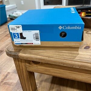 Columbia Youth Rope Tow Kruser 2 Snow Winter Boots, Size 3, Black & Pink.